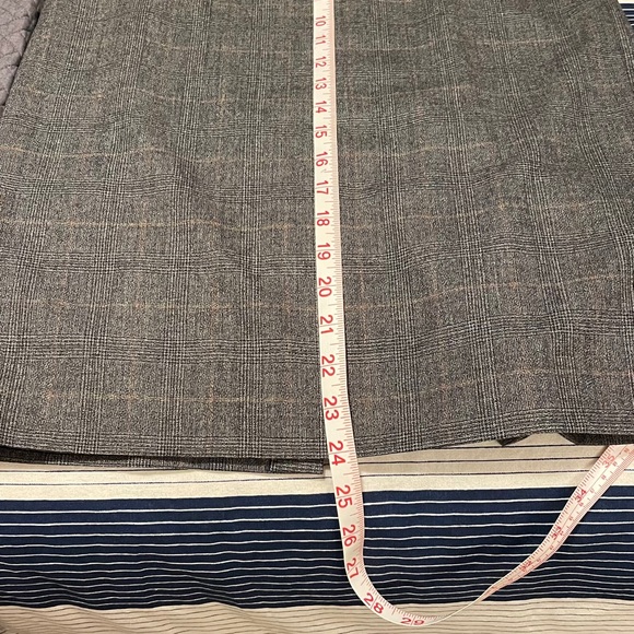🍁4 for$25🍁Banana Republic Gray Plaid Wool Skirt - Picture 7 of 8